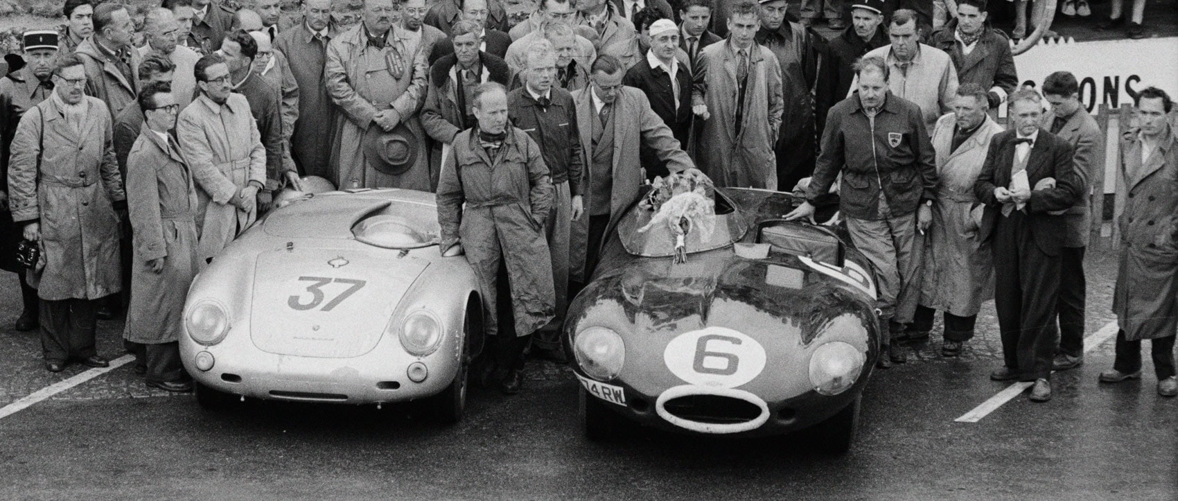 Story: A Jaguar D-type wins the death race